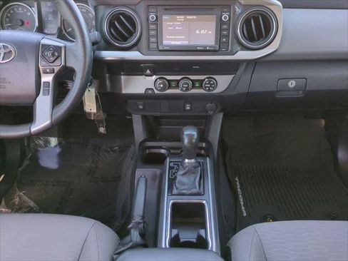 Certified 2019 Toyota Tacoma SR5 image 18