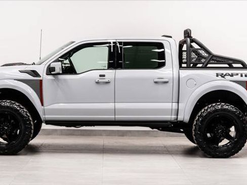 Used 2025 Ford F150 Raptor w/ Equipment Group 803A Raptor R AWD/4WD image 16