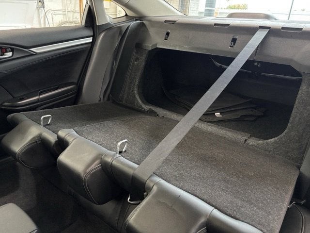Used 2019 Honda Civic Touring image 26