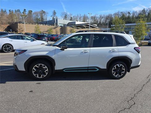 Used 2025 Subaru Forester Premium w/ Convenience Package #1 image 7