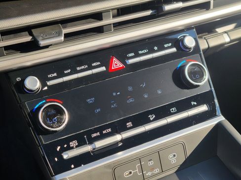 New 2026 Hyundai Santa Fe SE image 21