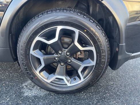 Used 2015 Subaru Crosstrek 2.0i Premium image 12