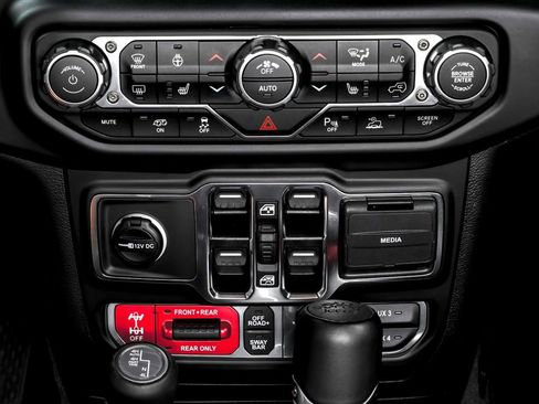 Used 2023 Jeep Wrangler Unlimited Rubicon 392 image 24