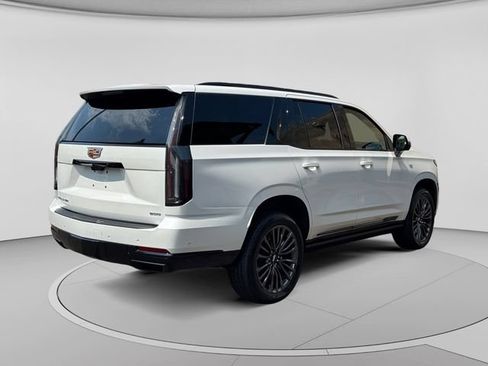 Used 2025 Cadillac Escalade Sport Platinum w/ LPO, Floor Liner Package AWD/4WD image 5