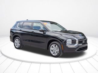 New 2026 Mitsubishi Outlander ES FWD video 2