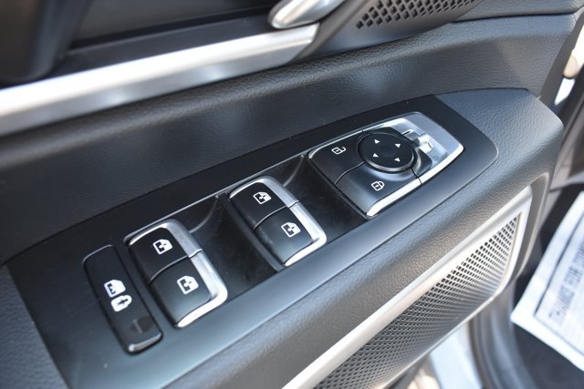 Used 2025 Kia Telluride S FWD image 11