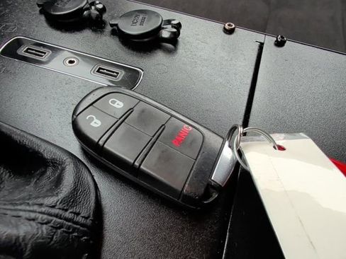 Used 2019 Dodge Durango AWD w/ Trailer Tow Group IV image 35