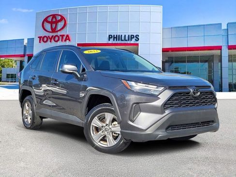 Used 2023 Toyota RAV4 XLE image 1