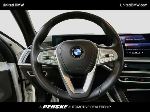 Used 2025 BMW X7 xDrive40i w/ Parking Assistance Package AWD/4WD image 13