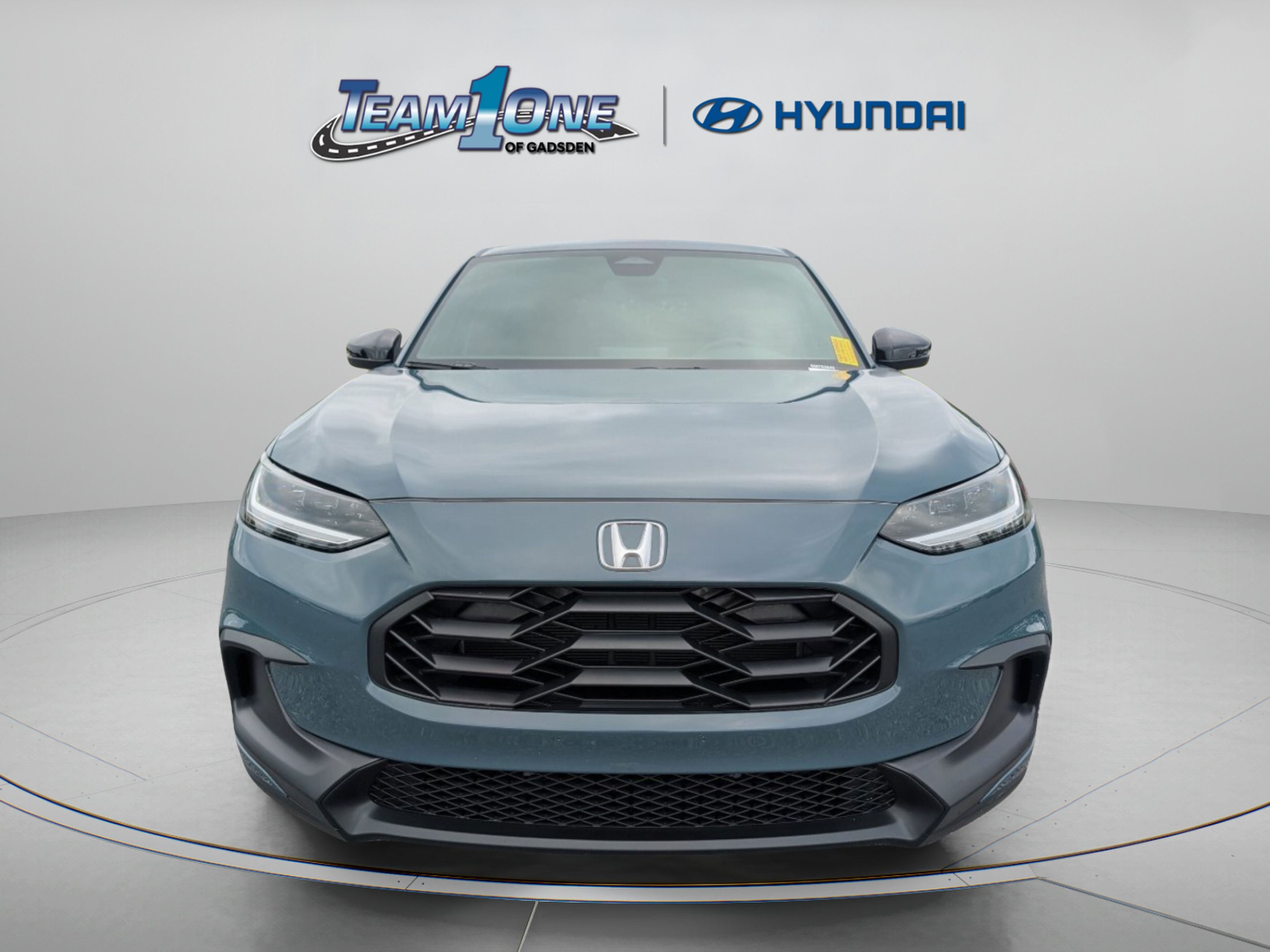 Used 2025 Honda HR-V Sport image 2