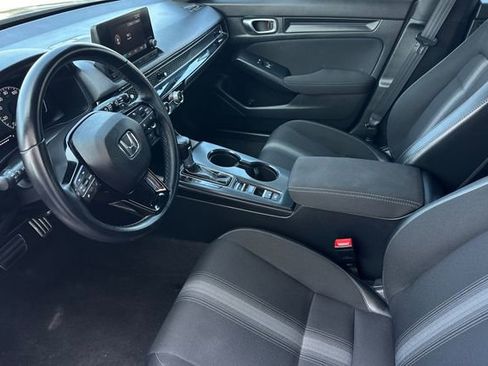 Used 2023 Honda Civic Sport image 11