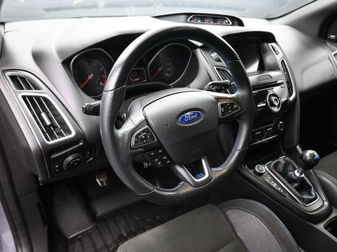 Used 2017 Ford Focus RS image 13