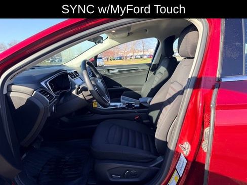 Used 2016 Ford Fusion SE image 8