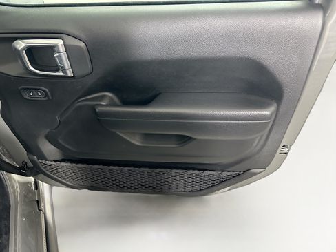 Used 2023 Jeep Wrangler Unlimited w/ 8.4" Radio Group AWD/4WD image 30