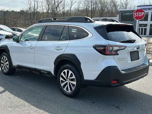Certified 2025 Subaru Outback Premium AWD/4WD image 6