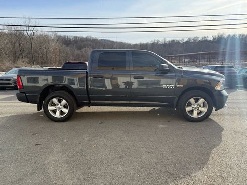 Used 2016 RAM 1500 Express w/ Popular Equipment Group AWD/4WD image 4
