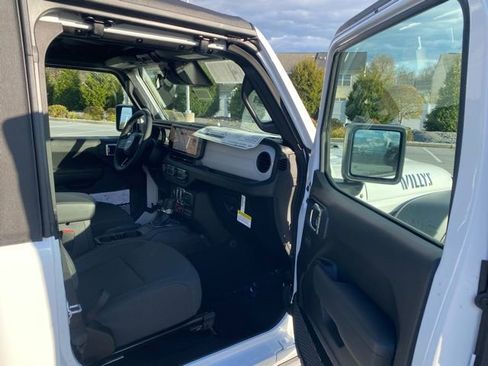 New 2026 Jeep Wrangler Sport AWD/4WD image 29