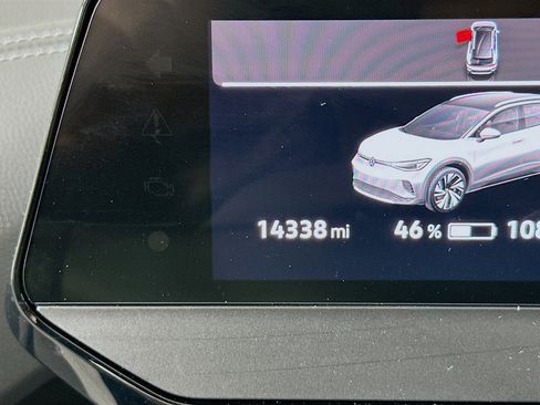 Used 2023 Volkswagen ID.4 Pro image 18