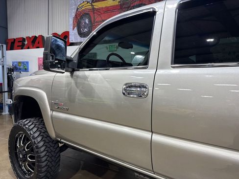 Used 2002 Chevrolet Silverado 3500 LT w/ Off-Road Skid Plate Pkg image 73