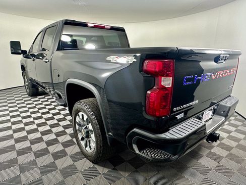 Used 2024 Chevrolet Silverado 2500 Custom w/ Custom Value Package AWD/4WD image 3