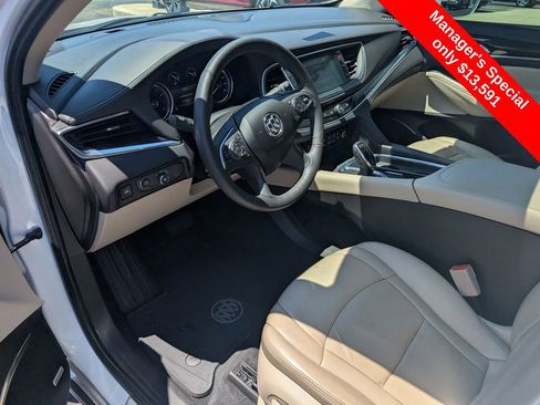 Used 2018 Buick Enclave Premium w/ Experience Buick Package FWD image 13