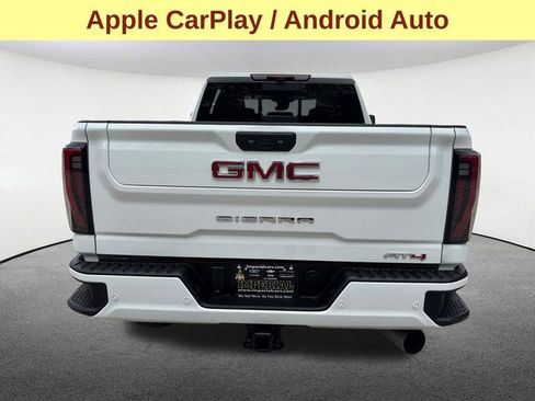 Used 2024 GMC Sierra 2500 AT4 w/ Technology Package AWD/4WD image 11