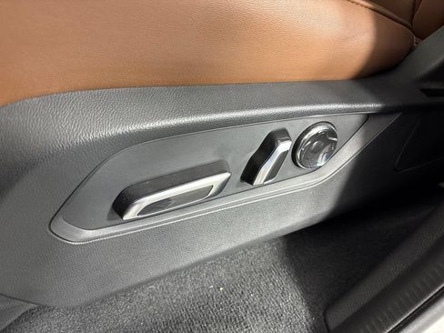 Certified 2025 Acura MDX w/ Technology Package FWD image 32