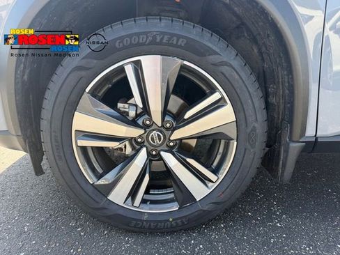 Used 2021 Nissan Rogue Platinum AWD/4WD image 9