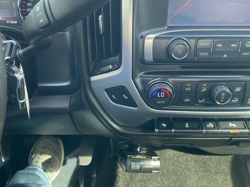 Used 2014 GMC Sierra 1500 SLT w/ SLT Preferred Package image 23