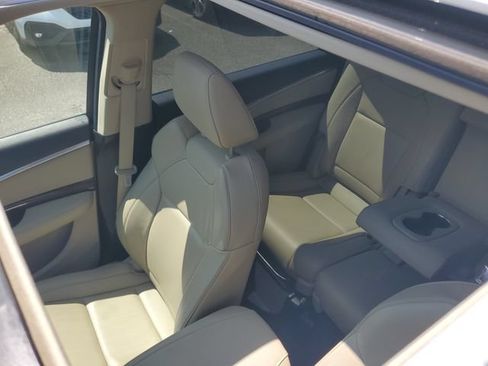 Used 2020 Acura MDX FWD image 32