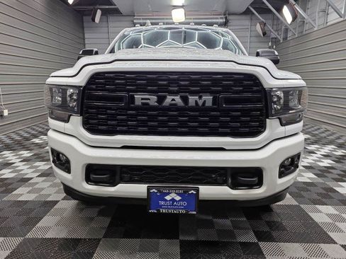 Used 2022 RAM 2500 Big Horn w/ Level C Equiment Group AWD/4WD image 2