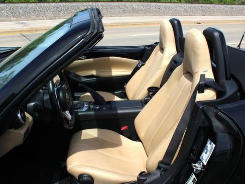 Used 2016 MAZDA MX-5 Miata Grand Touring image 6