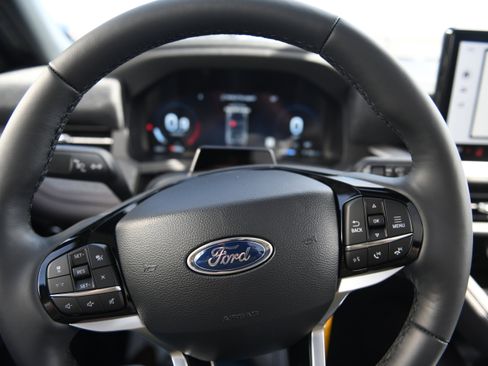 New 2026 Ford Explorer Platinum image 23