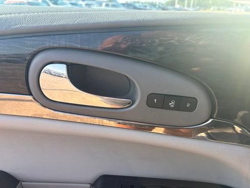 Used 2017 Buick Enclave Premium w/ Experience Buick Package AWD/4WD image 11