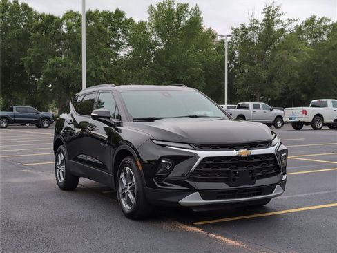 Used 2023 Chevrolet Blazer LT AWD/4WD image 9