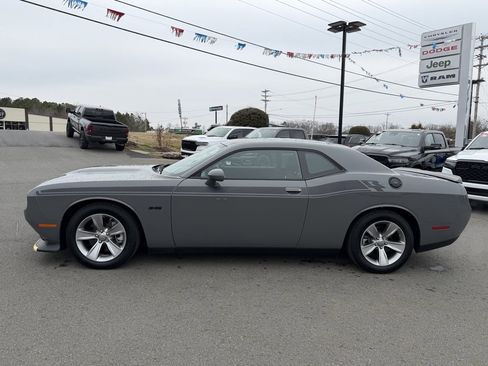Used 2023 Dodge Challenger R/T w/ Blacktop Package image 7
