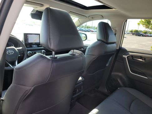 Certified 2021 Toyota RAV4 Limited AWD/4WD image 14