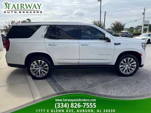 Used 2022 GMC Yukon Denali w/ Advanced Technology Package RWD image 5