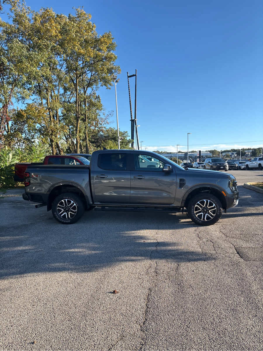 Used 2024 Ford Ranger Lariat w/ FX4 Off-Road Package AWD/4WD image 30