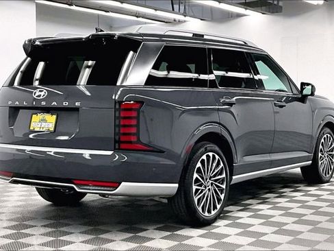 Used 2026 Hyundai Palisade Calligraphy FWD image 14