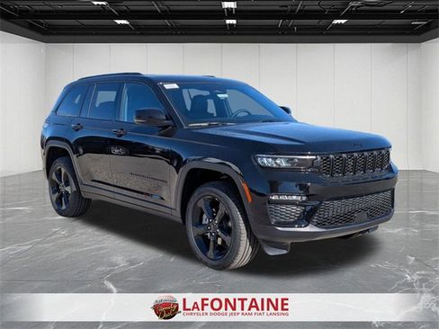 New 2025 Jeep Grand Cherokee Limited w/ Black Appearance Package image 7
