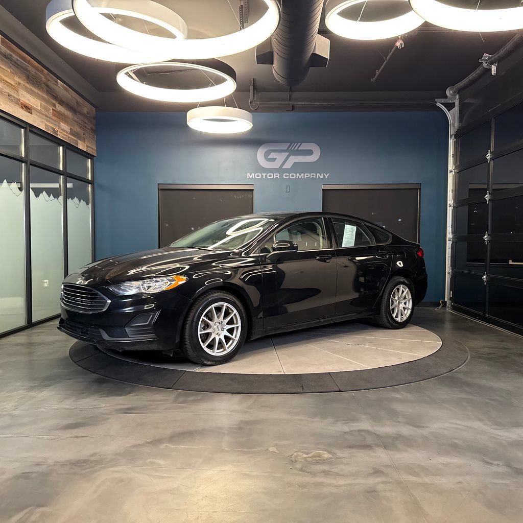 Used 2019 Ford Fusion SE AWD/4WD image 7