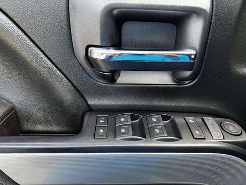 Used 2018 Chevrolet Silverado 1500 LT w/ Texas Edition image 20