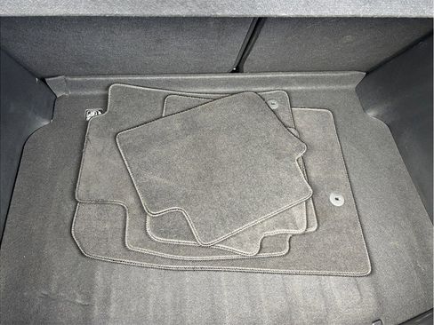 Used 2022 Hyundai Veloster N N Coupe 3D image 41