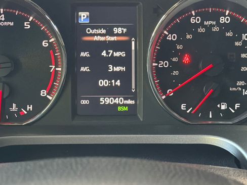 Used 2018 Toyota RAV4 SE w/ Power Extra Value Package FWD image 28
