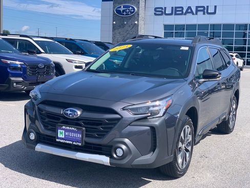 Used 2024 Subaru Outback Limited AWD/4WD image 3