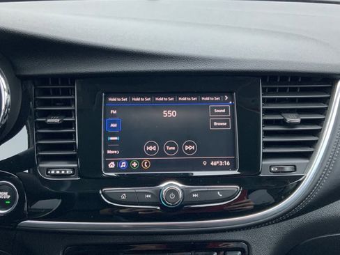 Used 2022 Buick Encore Preferred w/ Safety Package image 13