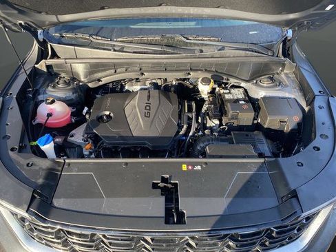 Used 2024 Kia Sorento S image 44