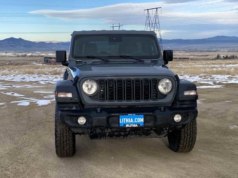 Used 2024 Jeep Wrangler Sport S image 13