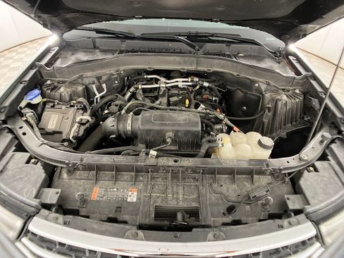 Certified 2021 Ford Explorer XLT w/ Equipment Group 202A image 32